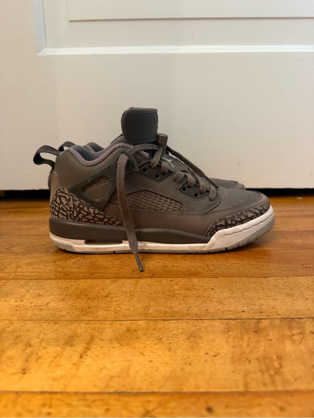 Jordan Spizike Low Sneakers - Kids Size 4